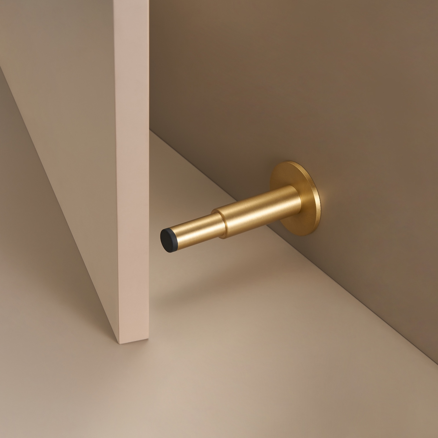 EIV Dørstopper D03 Børstet Messing